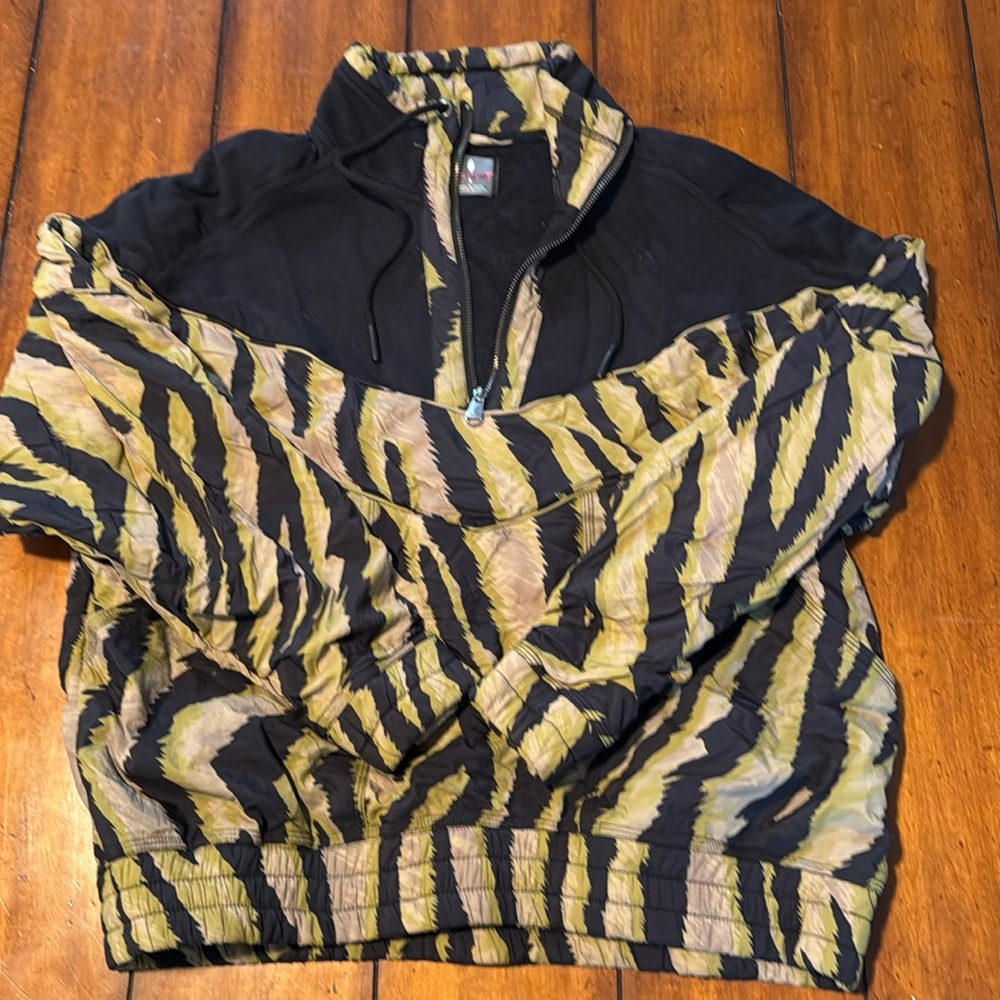 FP Movement - Sweatshirt Size Small